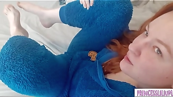 Fuck me stepdaddy, please!!